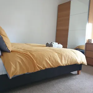  Apartment Luxury 1-bed With Stunning Views Perfect For Short In United Kingdom